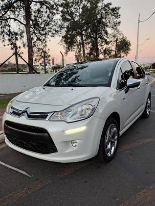 CITROËN C3 1.6 EXCLUSIVE 16V FLEX 4P AUTOMÁTICO CITROËN C3 1.6 EXCLUSIVE 16V FLEX 4P AUTOMÁTICO